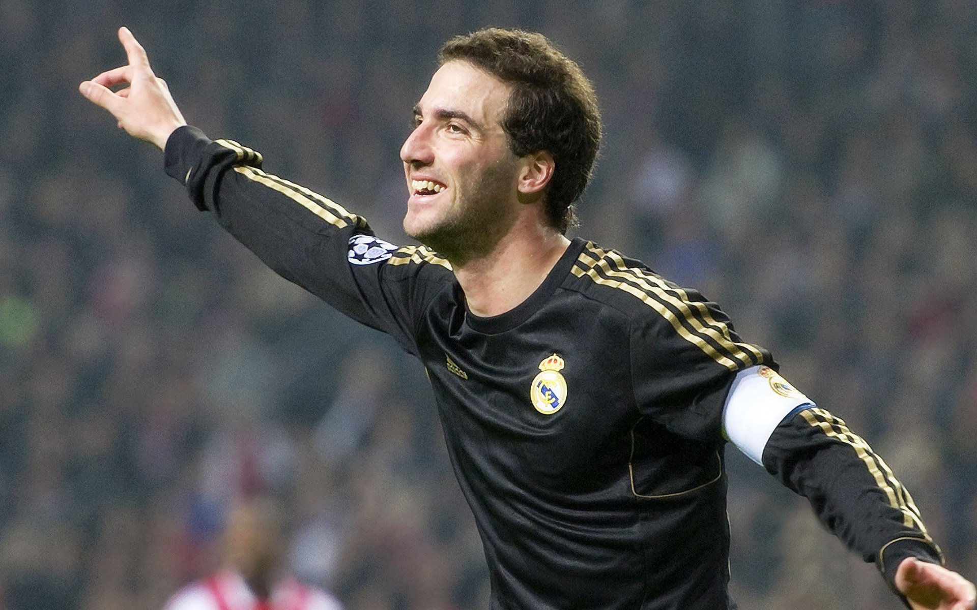 马德里竞技后卫伤愈归队，球队士气高涨，马德里后期指定